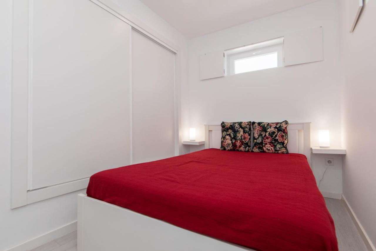 Apartamento Trival - A 1 Minuto Pe Da Praia Sesimbra Exterior photo