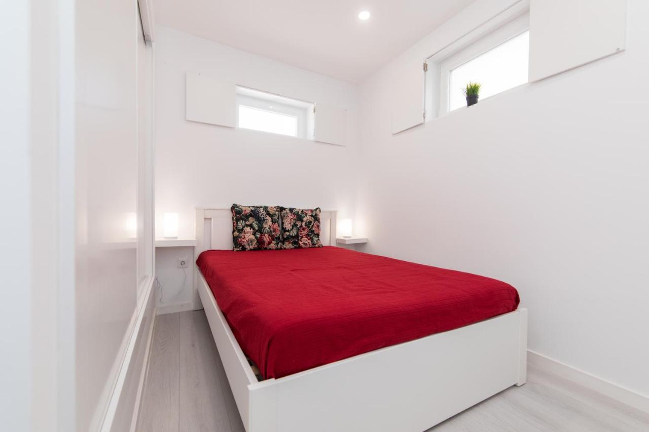 Apartamento Trival - A 1 Minuto Pe Da Praia Sesimbra Exterior photo